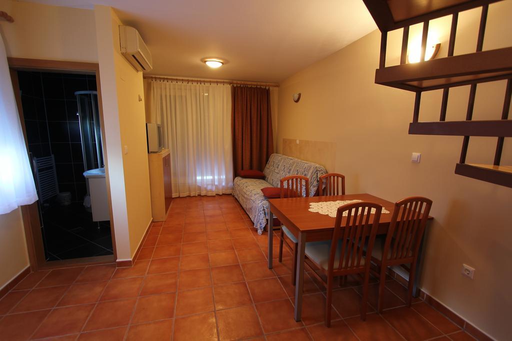 Apartments Villa Ceres Klek Eksteriør bilde