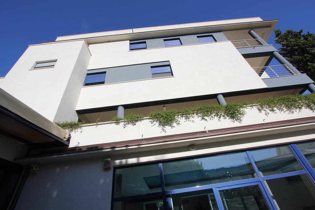 Apartments Villa Ceres Klek Eksteriør bilde
